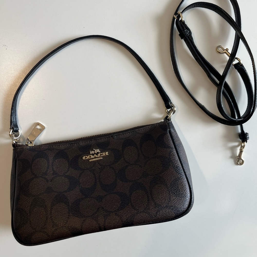 Coach shoulder bag 🤎
